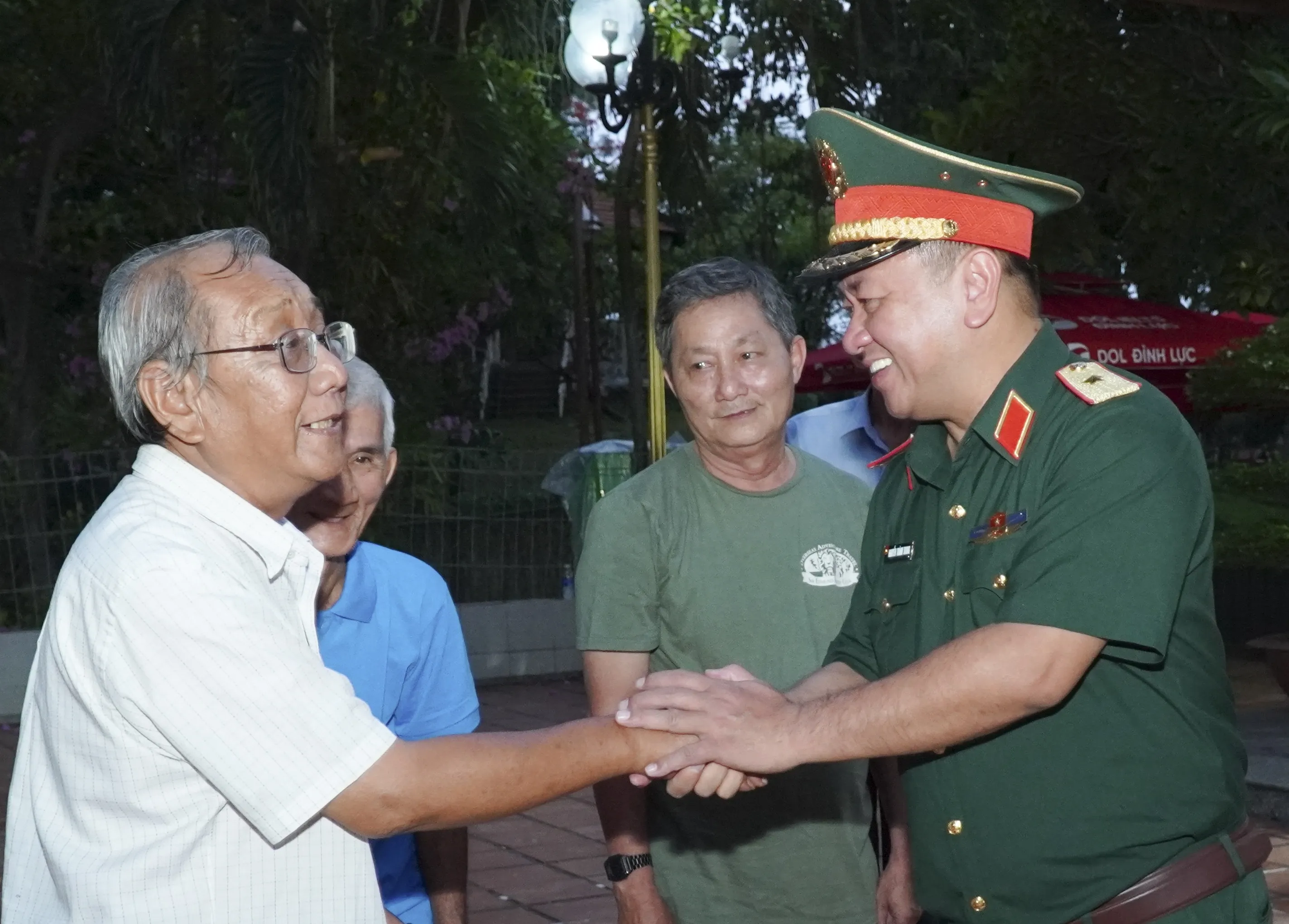cong vien le thi rieng anh 3