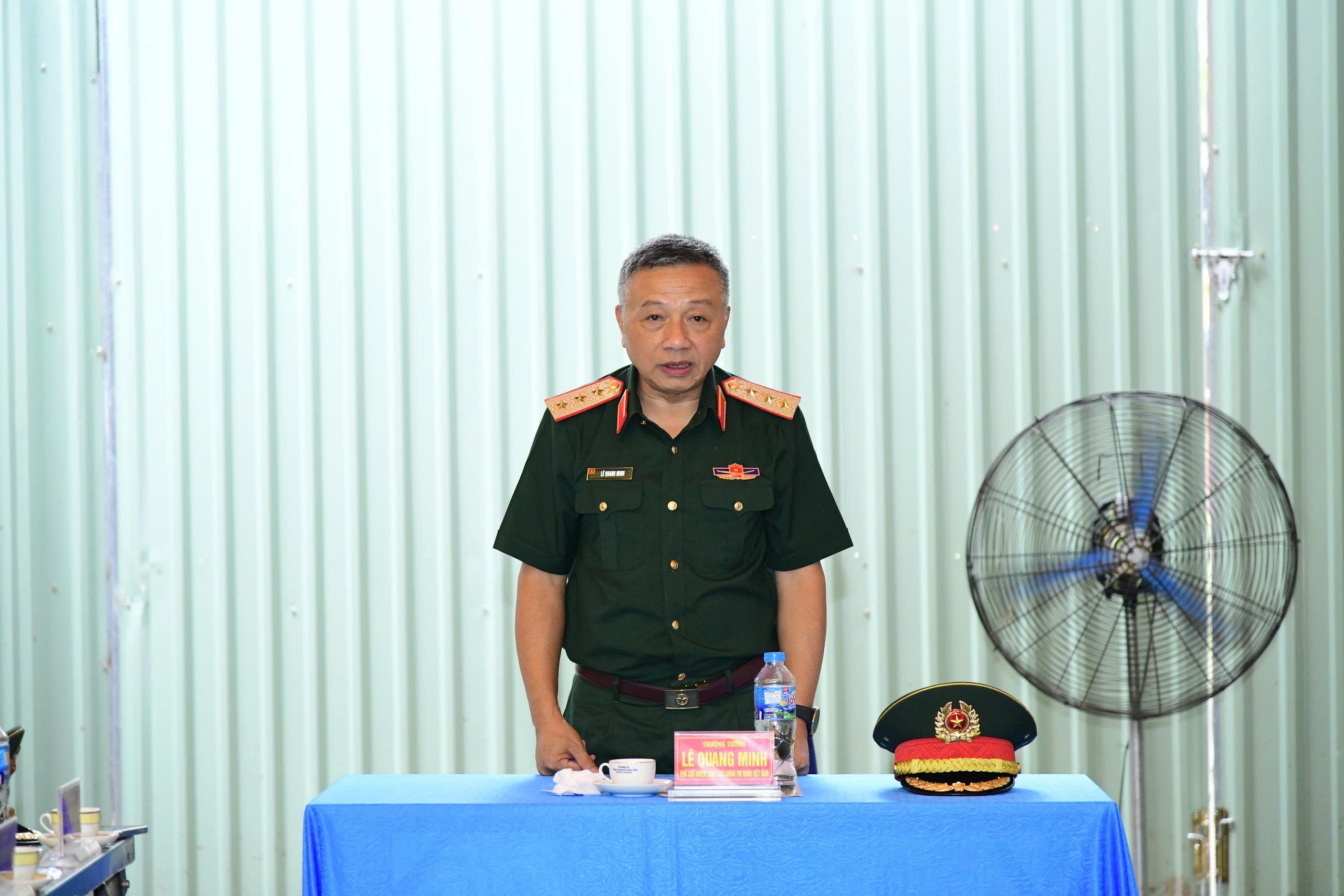 Le Thi Rieng anh 1