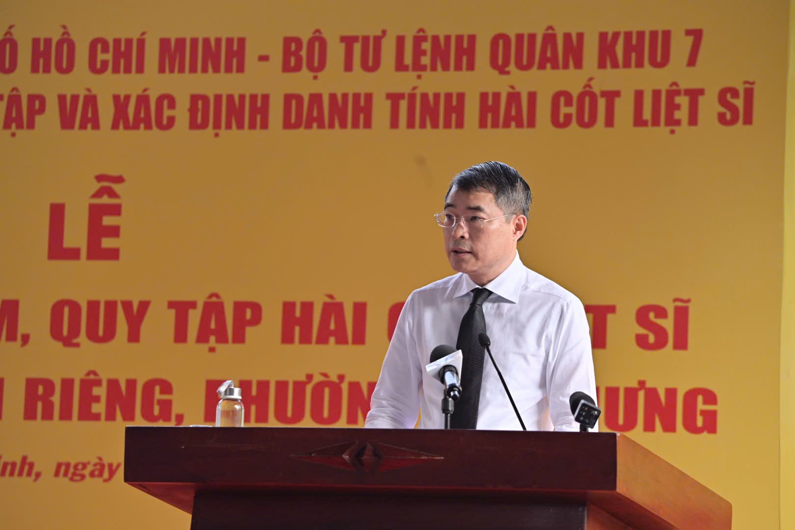 le thi rieng anh 8