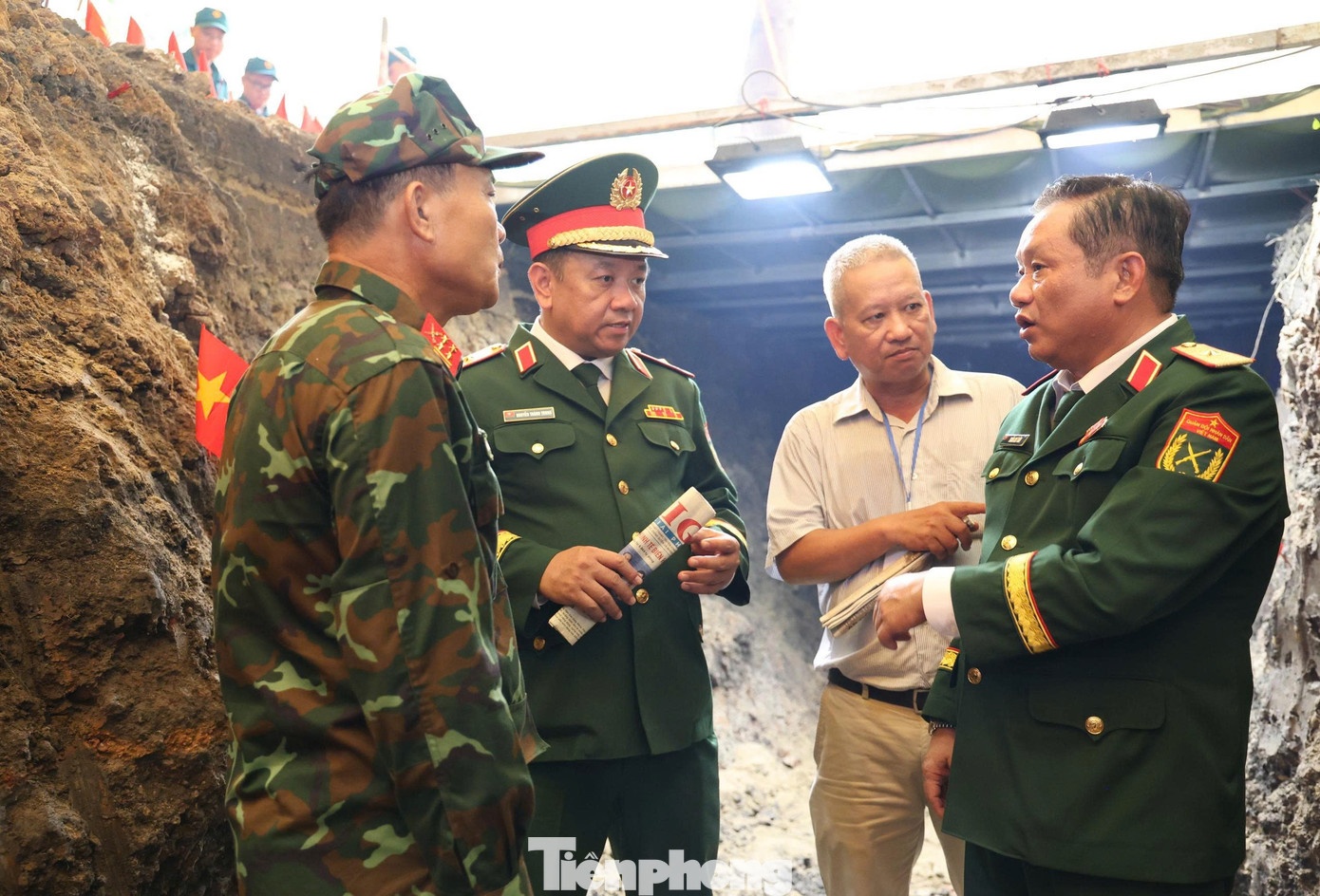 Le Thi Rieng anh 2