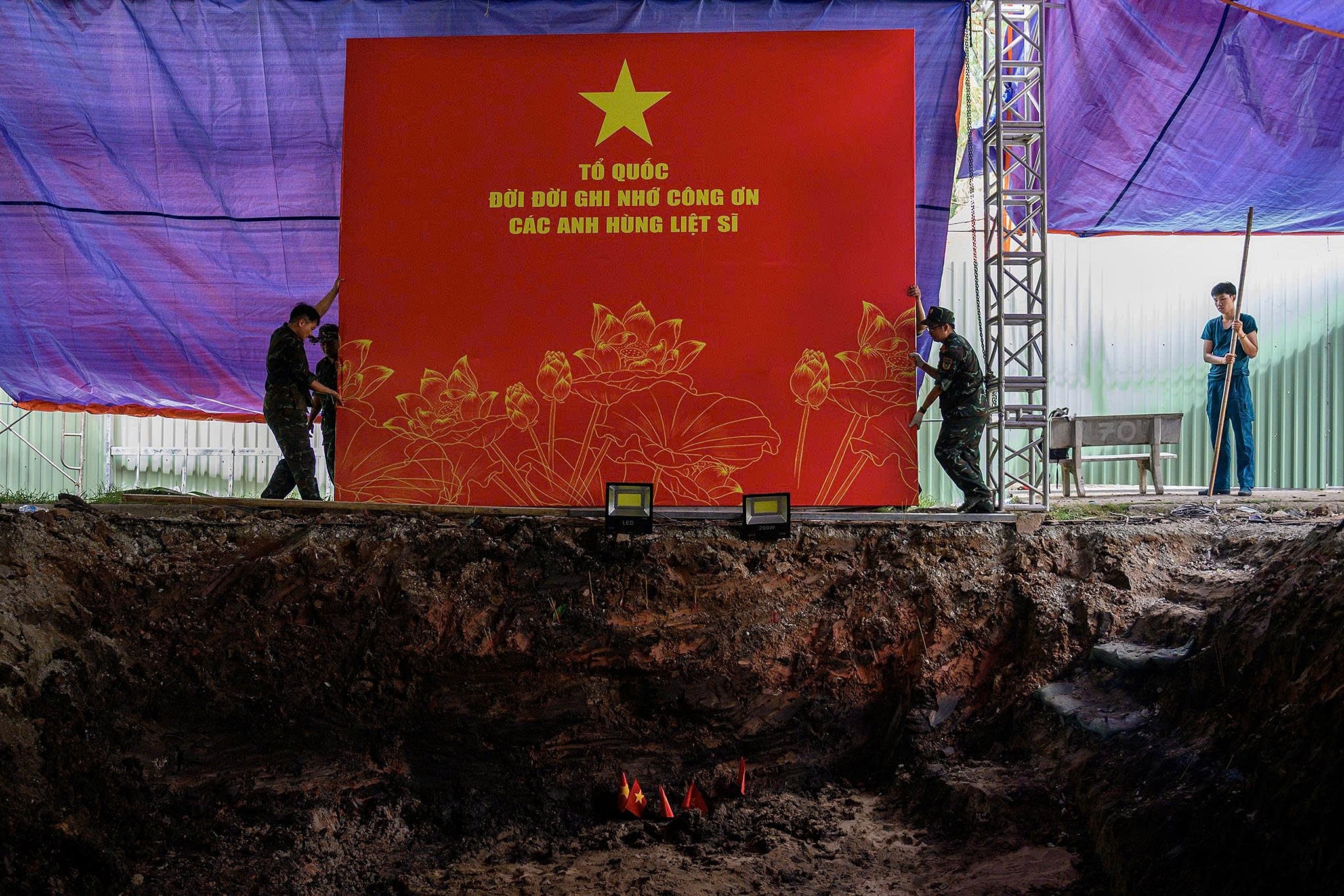 Le Thi Rieng anh 13