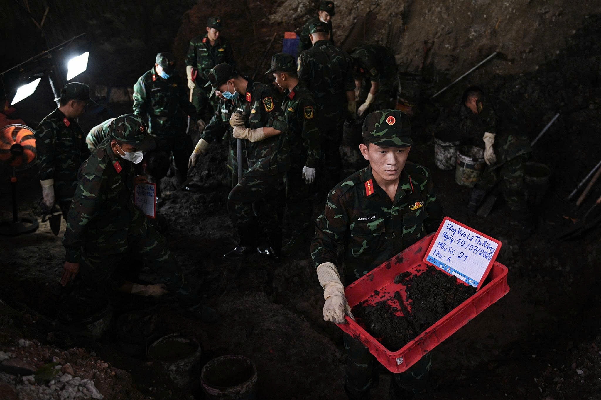 Le Thi Rieng anh 1