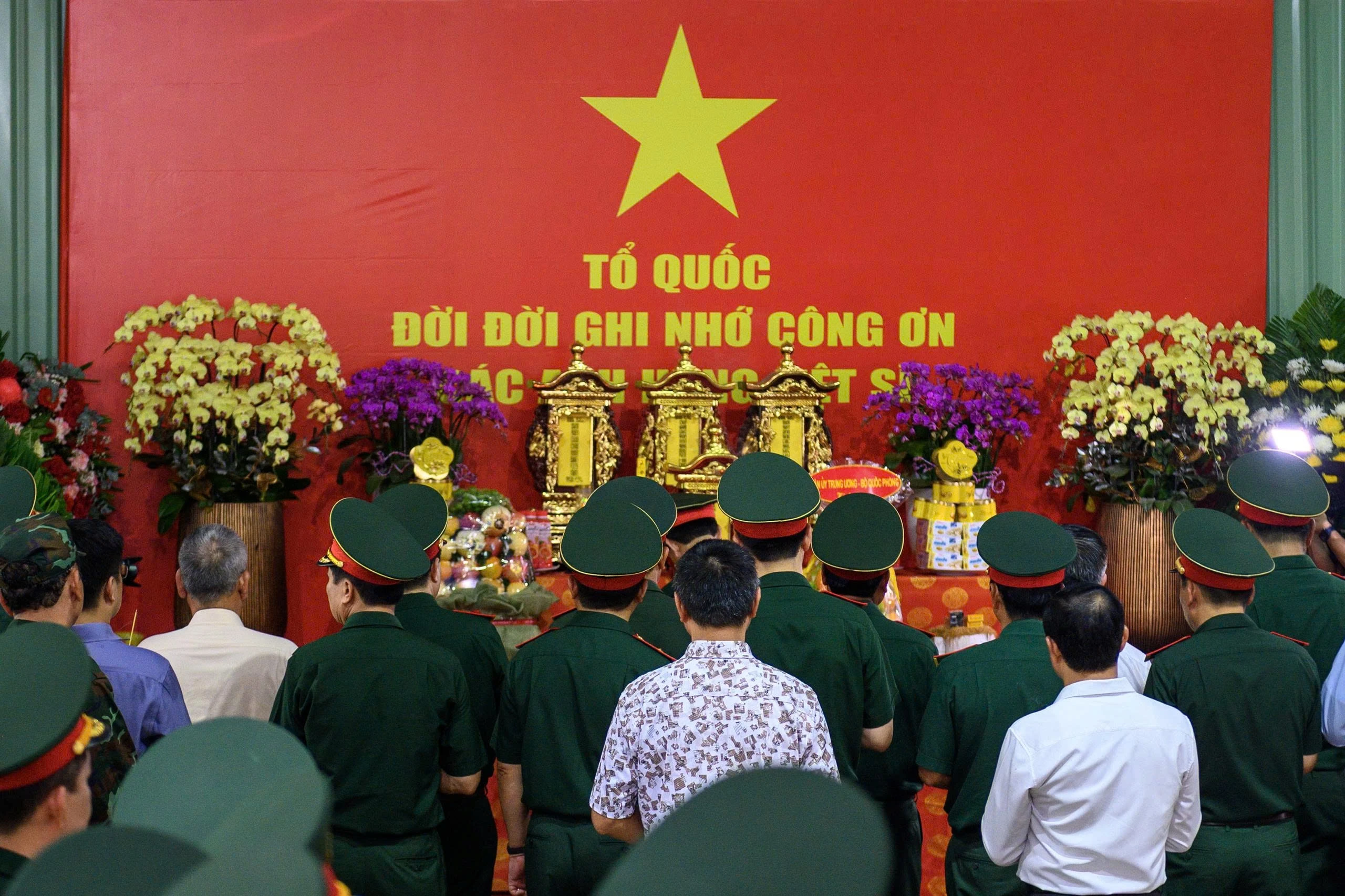 L&ecirc; Thị Ri&ecirc;ng ảnh 10