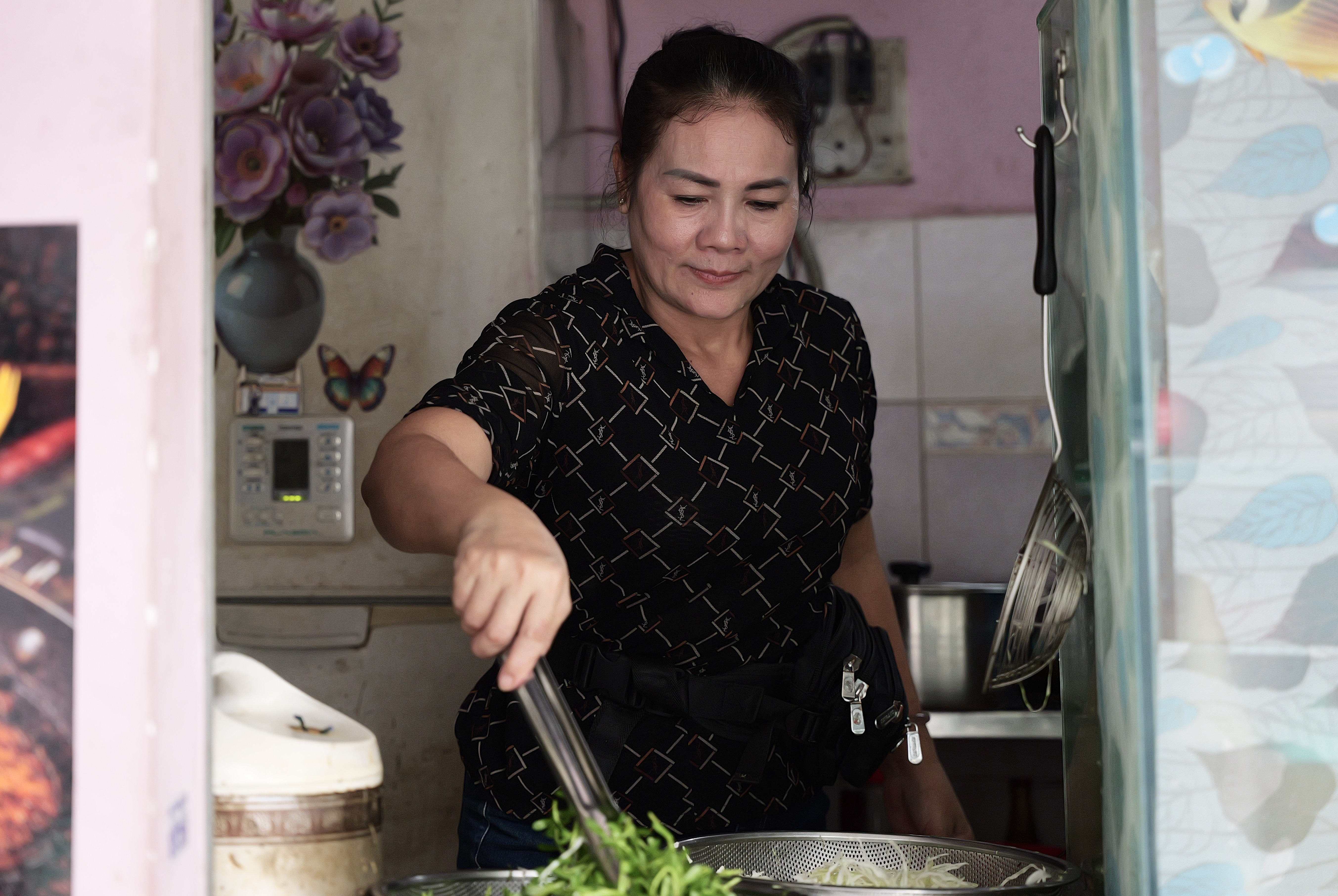 Nữ ho&agrave;ng c&aacute; l&oacute;c ảnh 1
