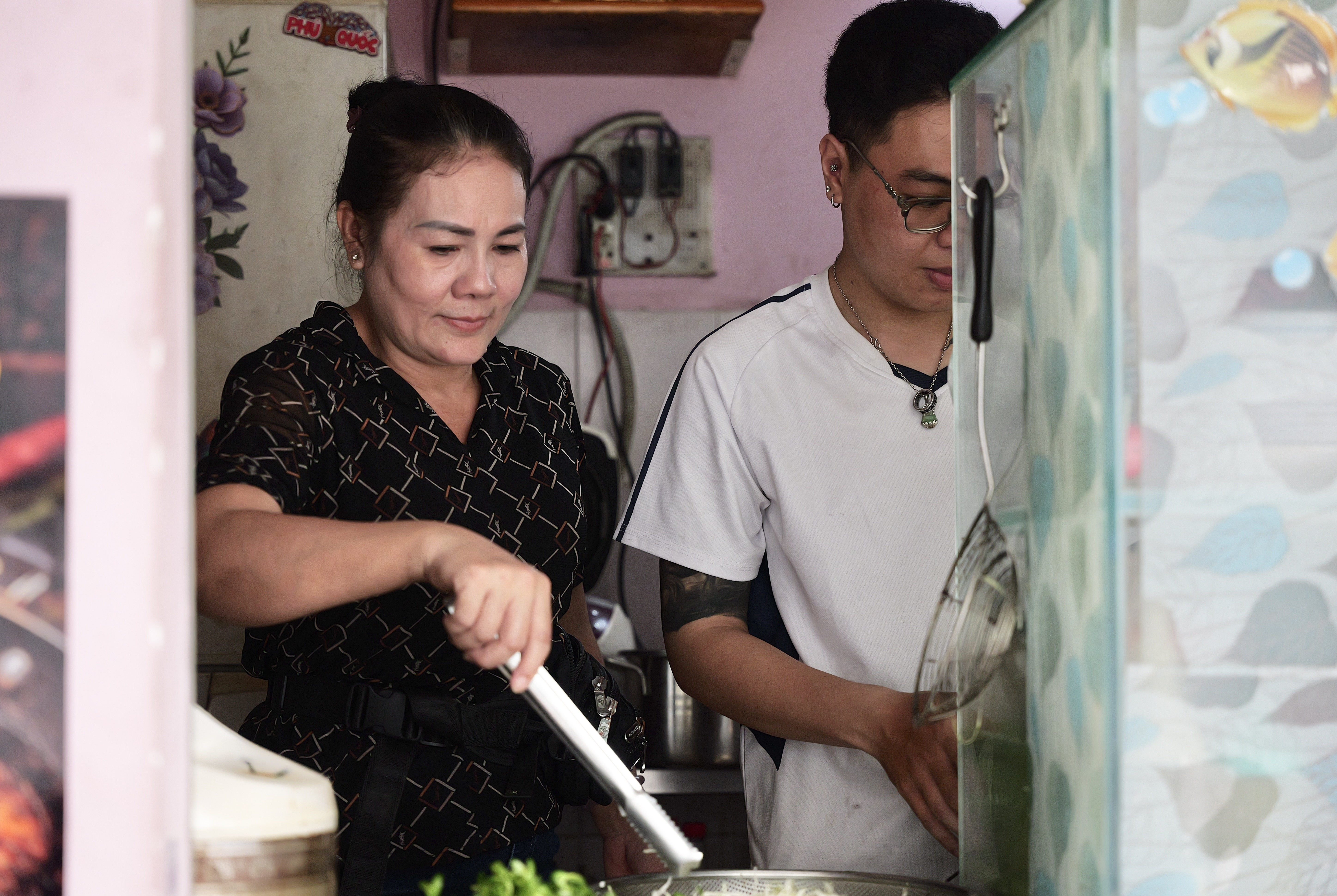 Nữ ho&agrave;ng c&aacute; l&oacute;c ảnh 7