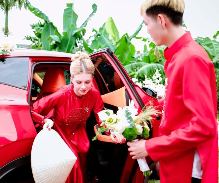 C&ocirc; d&acirc;u Nga  ảnh 1