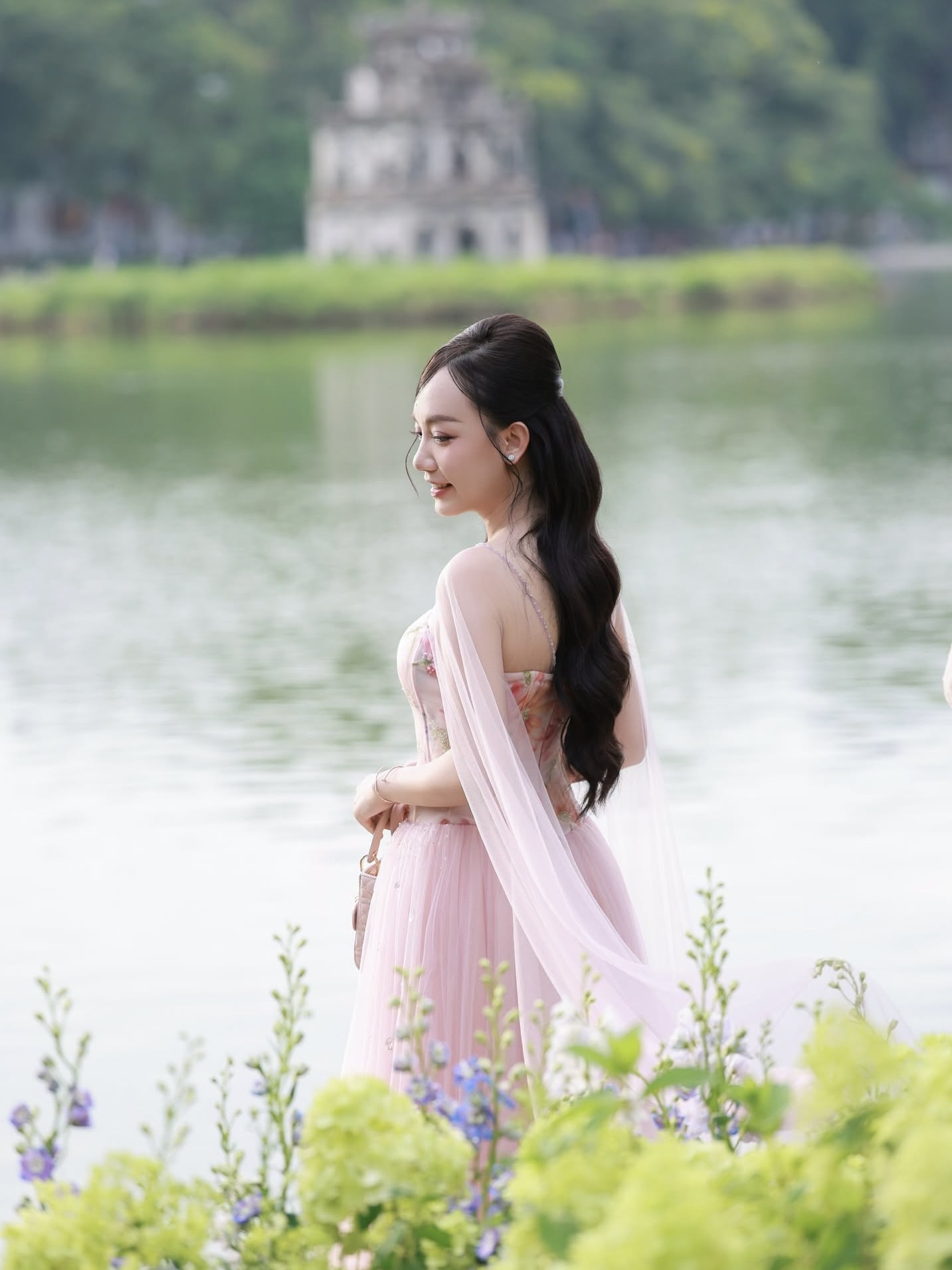 cẩm t&uacute; cầu ảnh 2