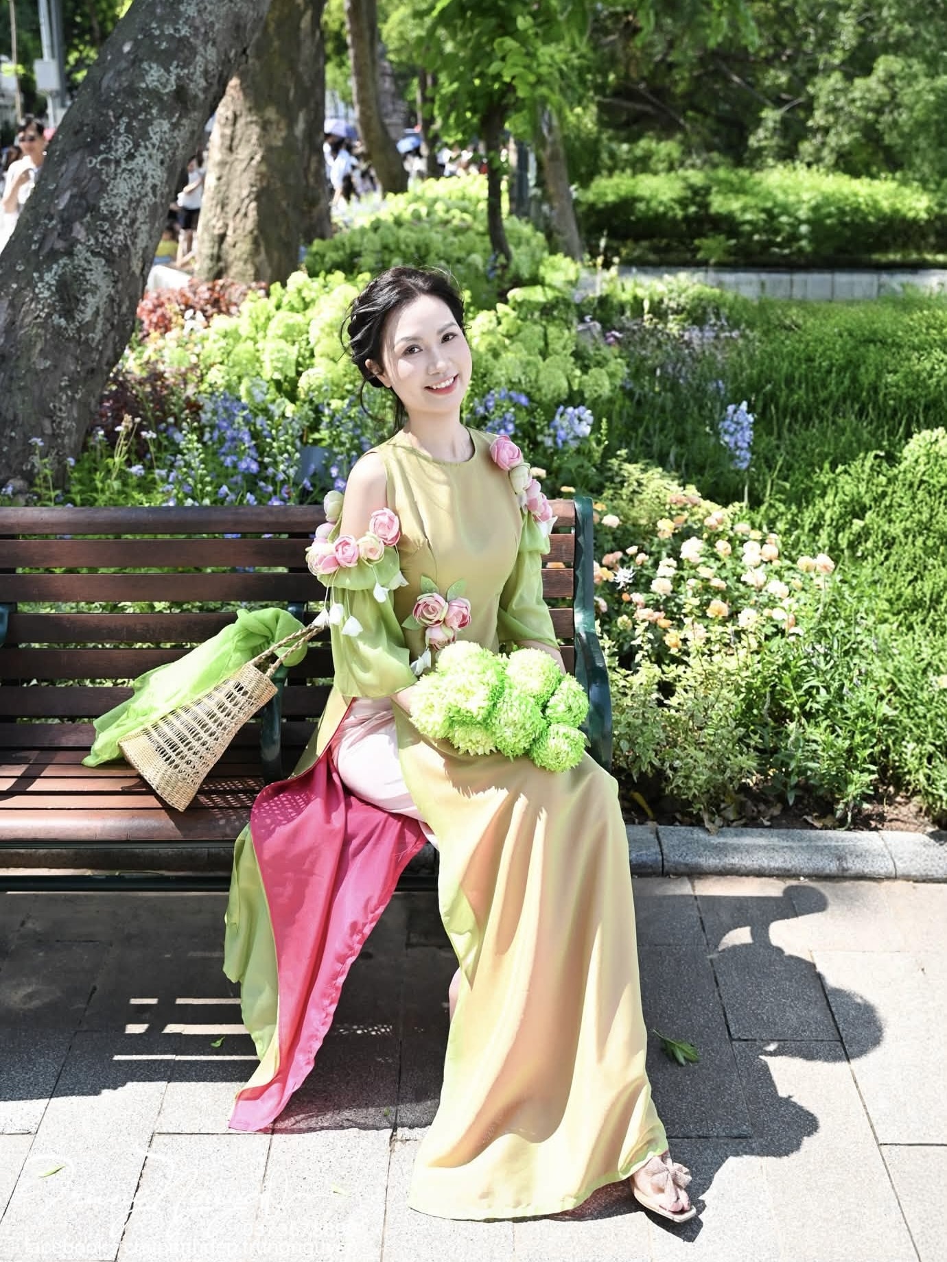 cẩm t&uacute; cầu ảnh 6