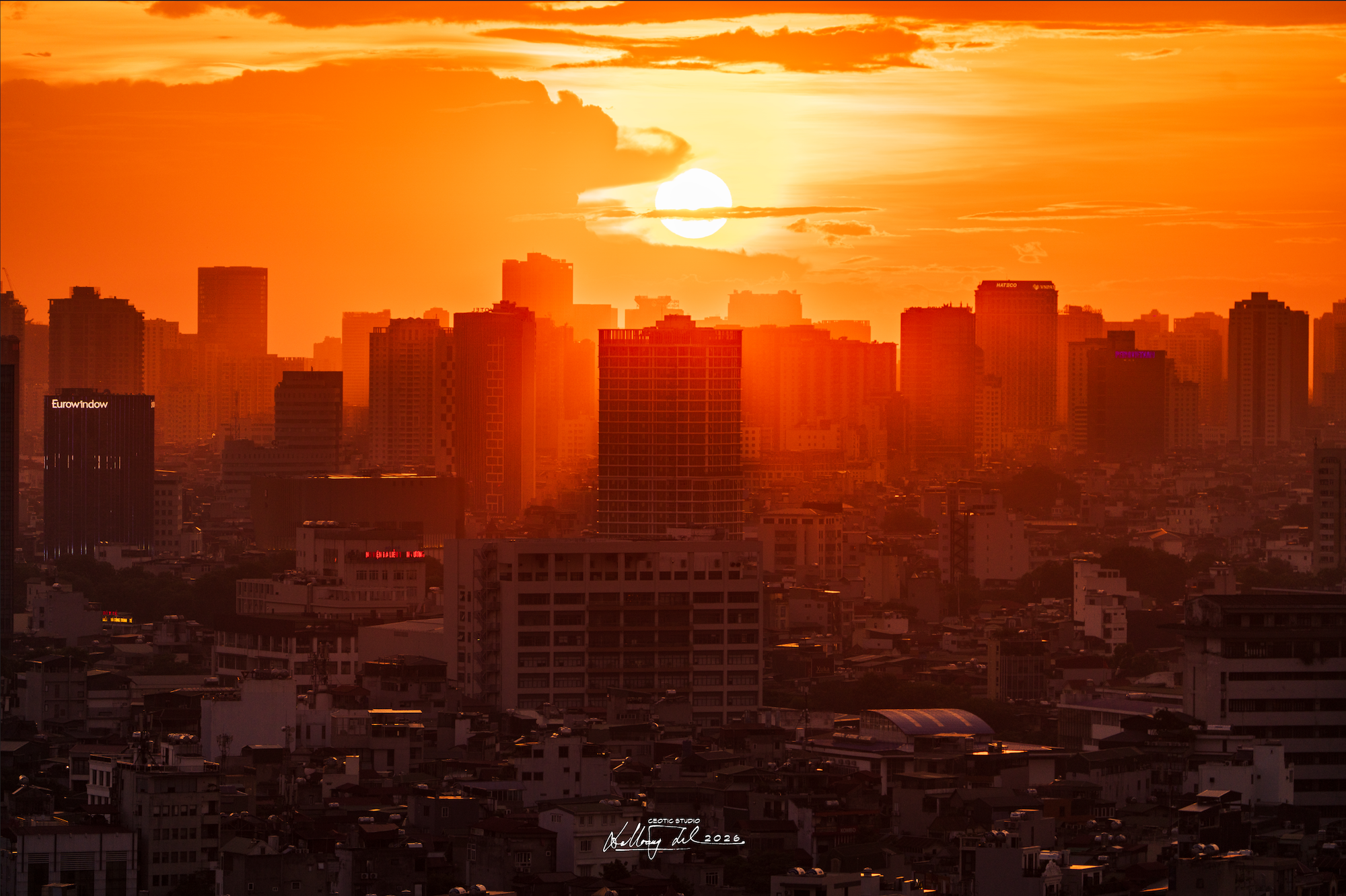 ba v&igrave; ảnh 2