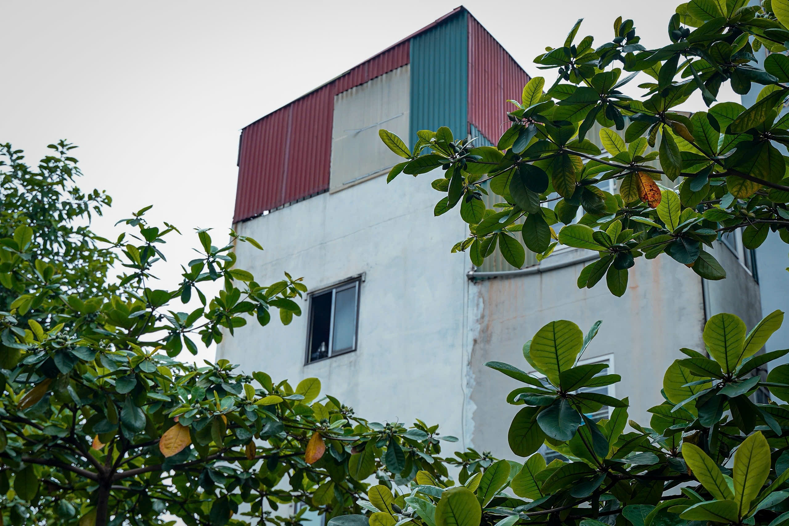 Hiện trường vụ ch&aacute;y ảnh 4