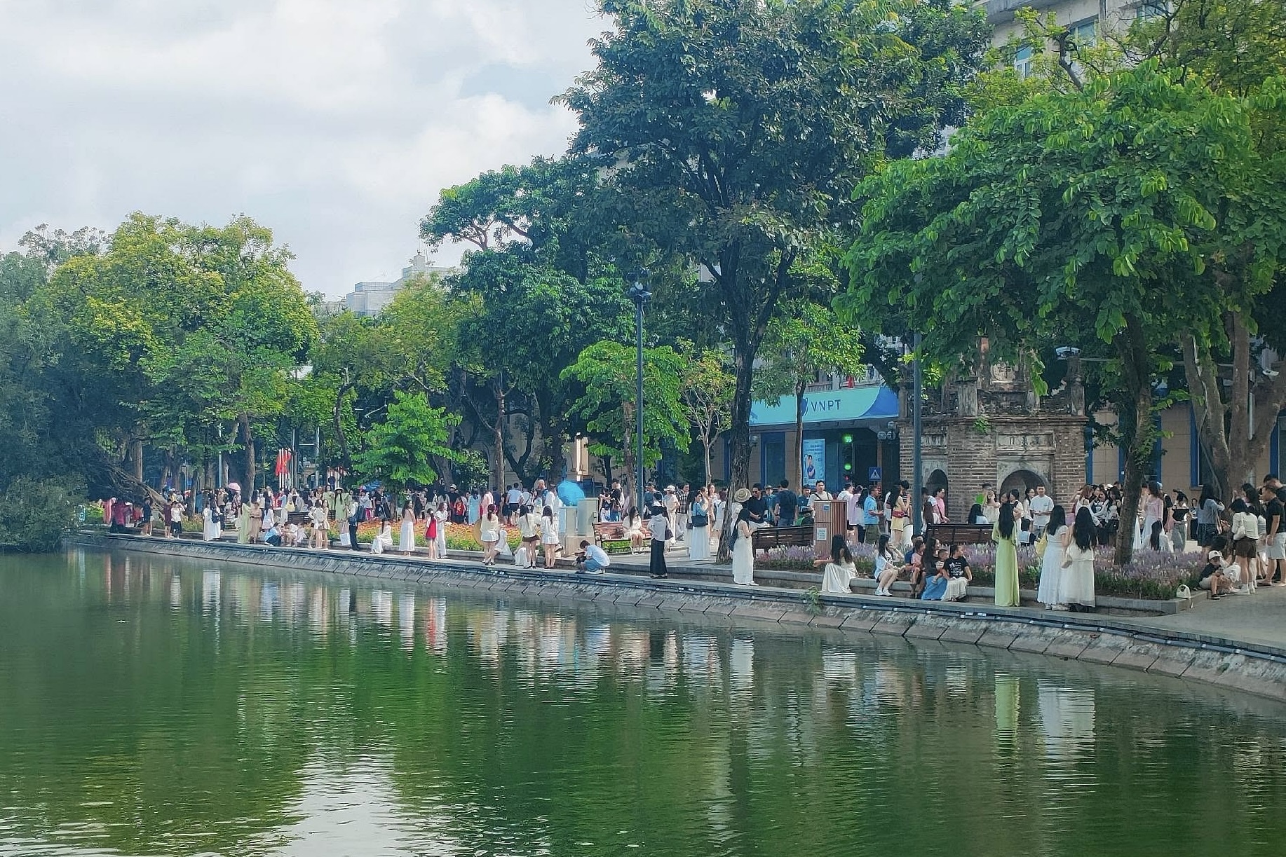 Hồ Gươm ảnh 6 Hồ Gươm ảnh 6