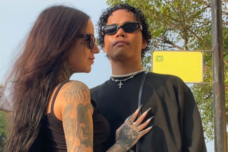 Cô gái Tây 'cưa đổ' chàng DJ M'nông kém tuổi