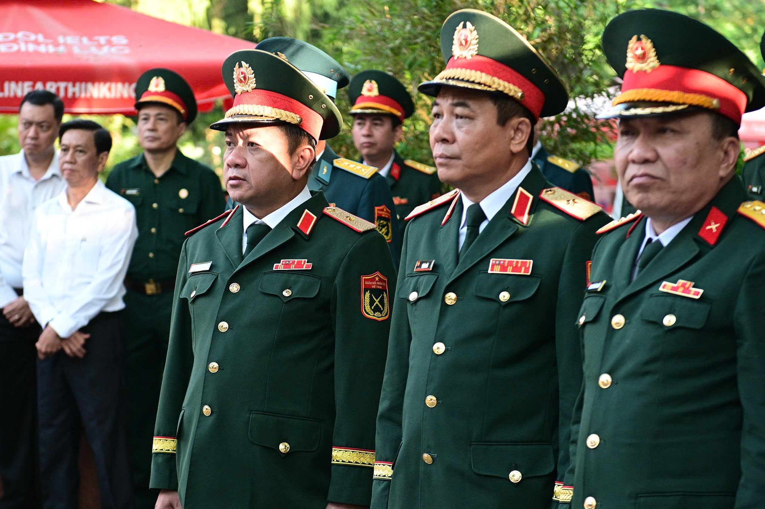 L&ecirc; Thị Ri&ecirc;ng ảnh 7