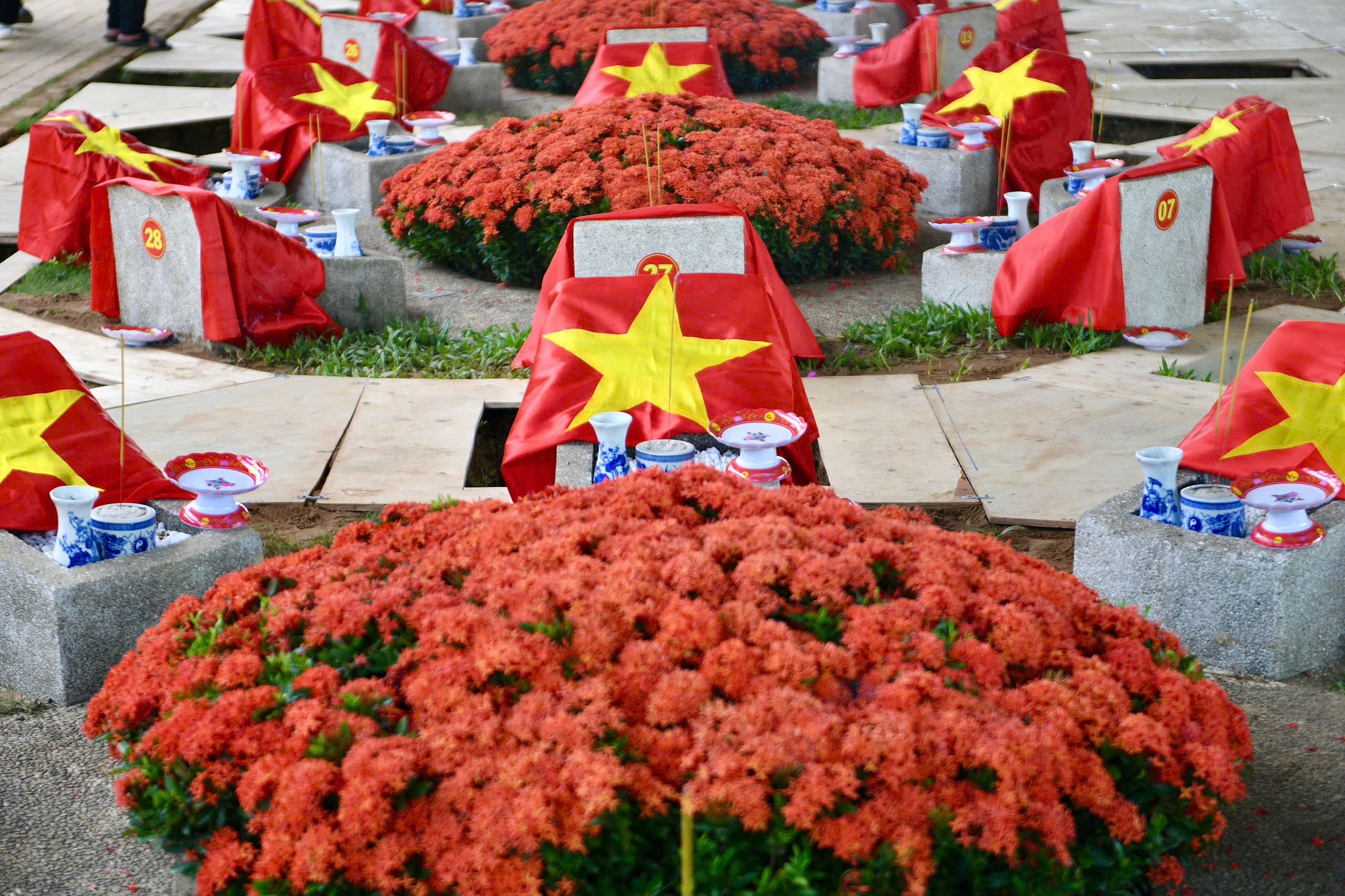 L&ecirc; Thị Ri&ecirc;ng ảnh 19