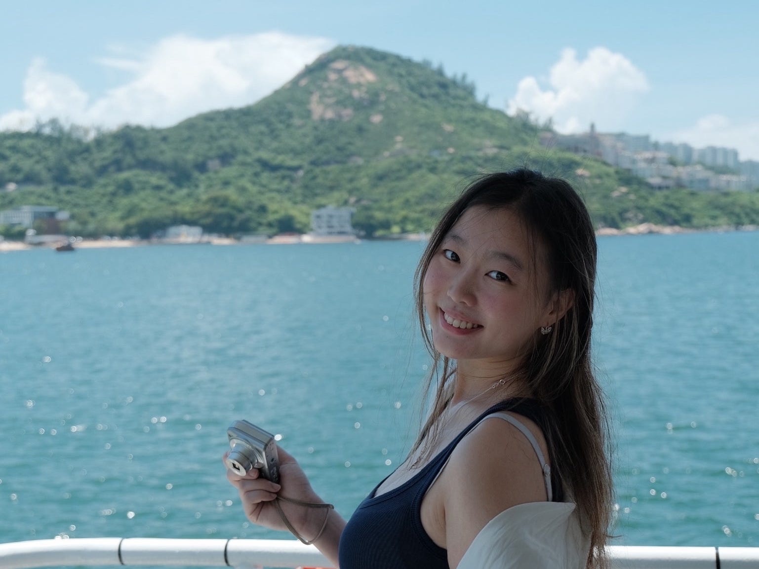 Cô gái cùng 7 người bạn mua nhà hoang ở Nhật Bản