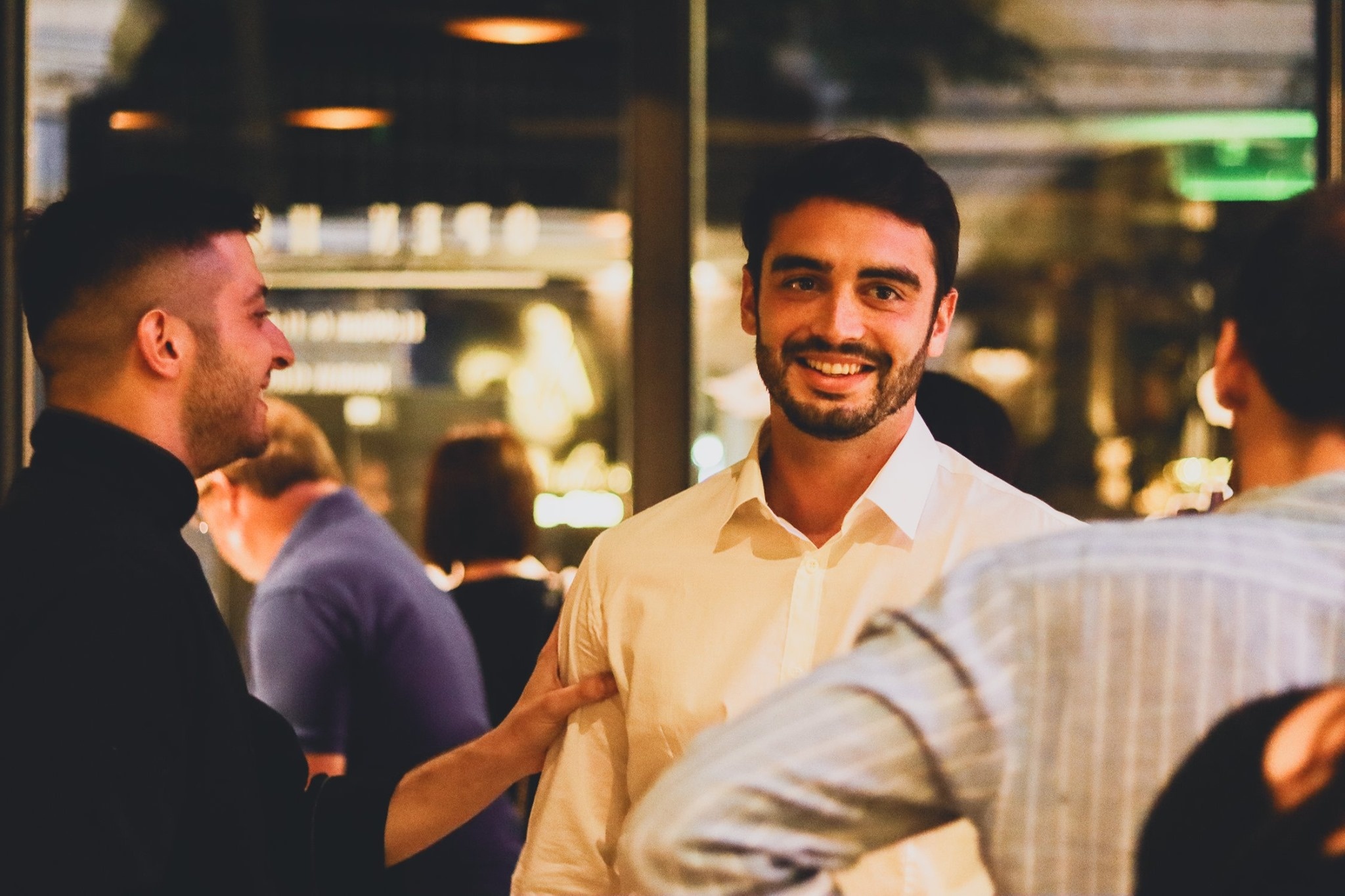 nguoi nuoc ngoai hoc tieng Viet anh 4