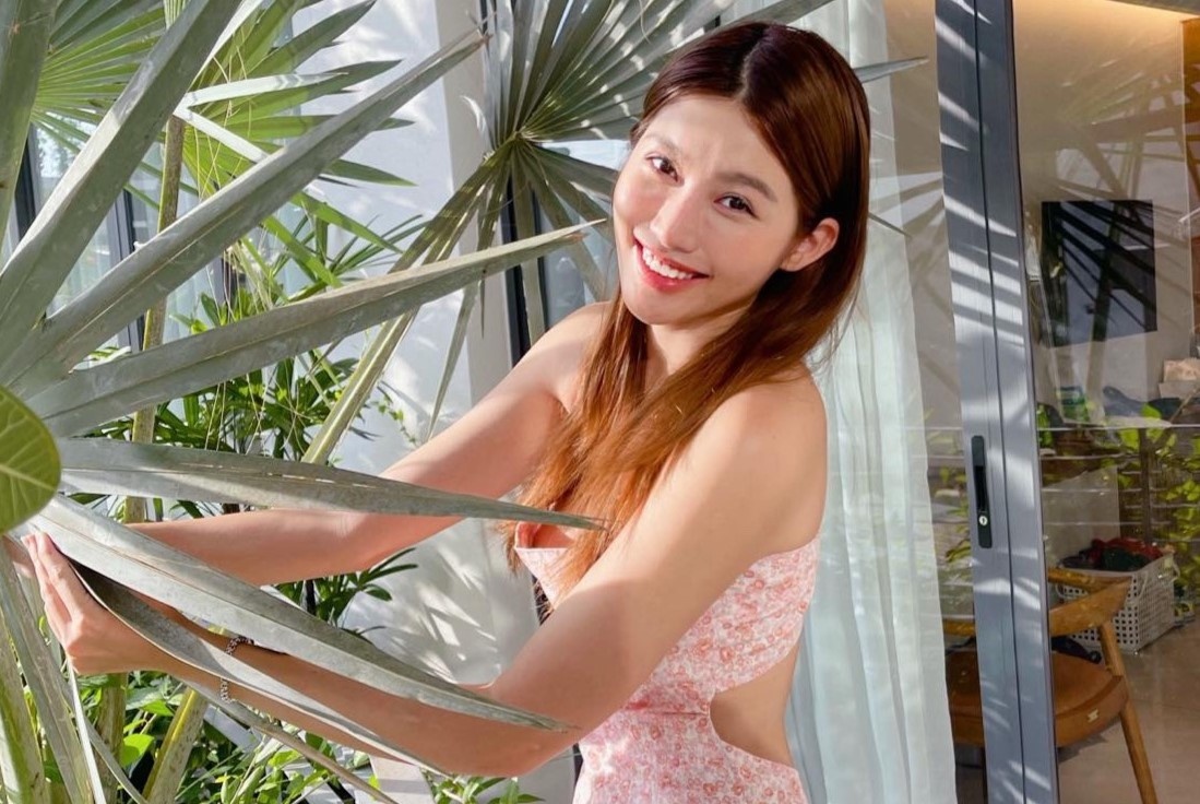 Ban cong duoc phu xanh nhung ngay TP.HCM gian cach hinh anh