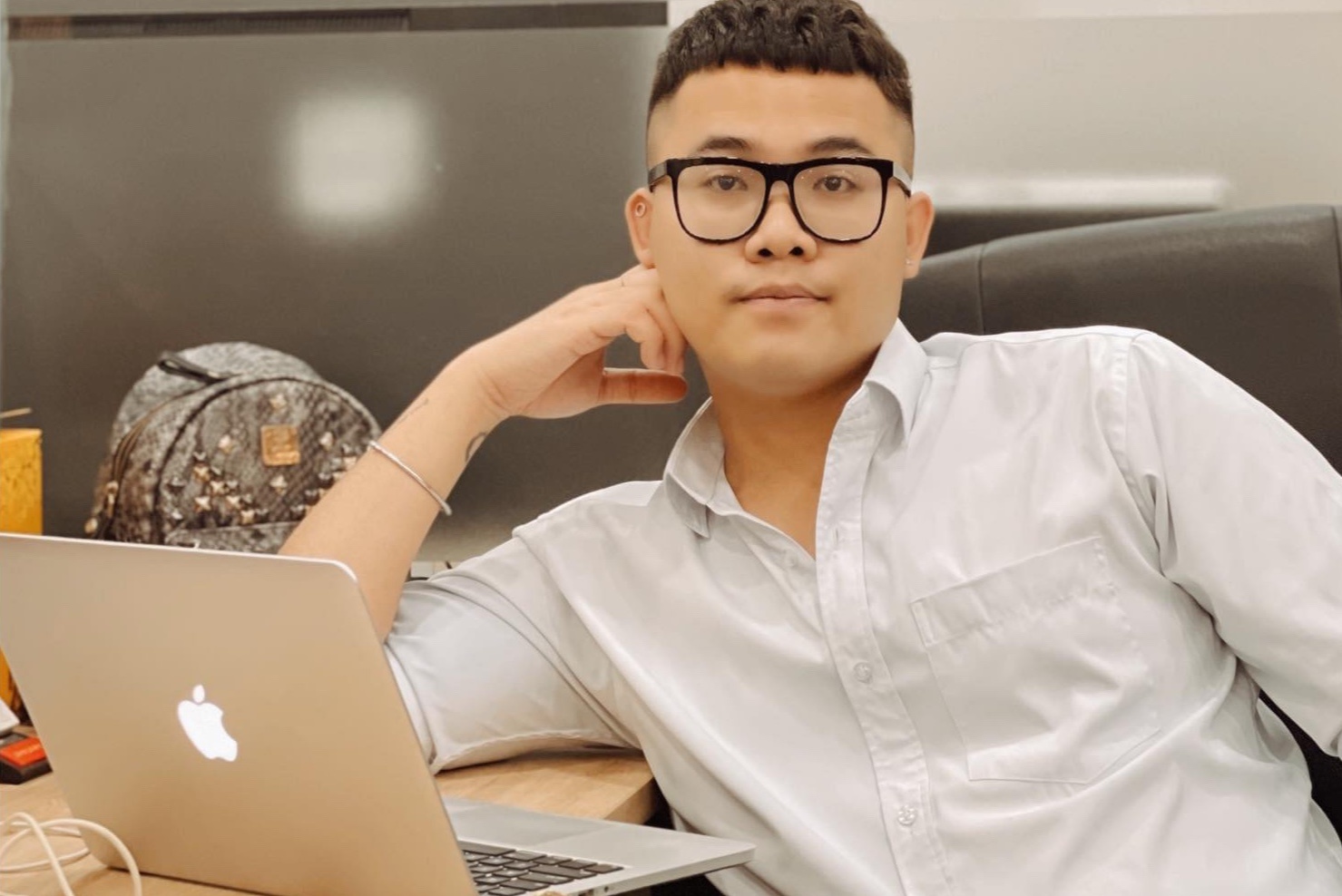 Dan van phong o TP.HCM: 'Toi van muon lam viec tai nha' hinh anh