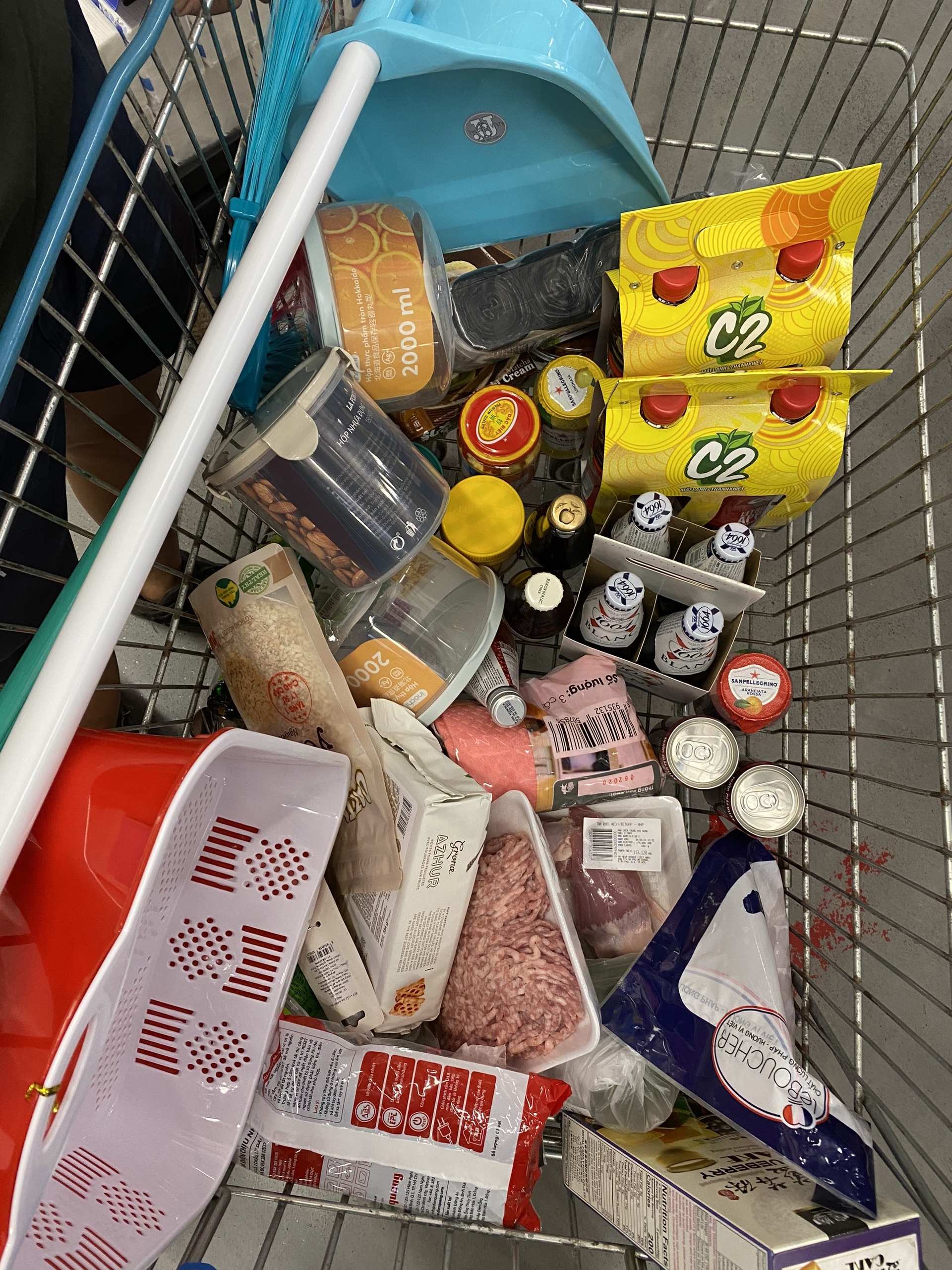 người dân ở TPHCM mua sắm ảnh 3 nguoi dan o TPHCM mua sam anh 3