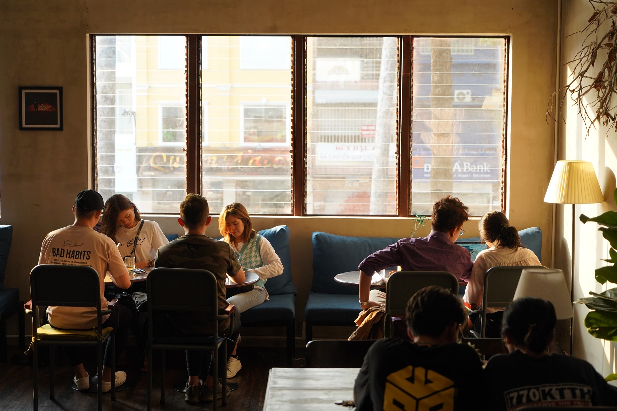 Nha hang,  quan ca phe tai TP.HCM mong cho ban tai cho anh 6