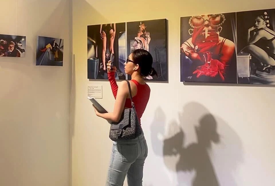 Nguoi tre o TP.HCM tim den Thao Dien de giai tri va tan huong hinh anh