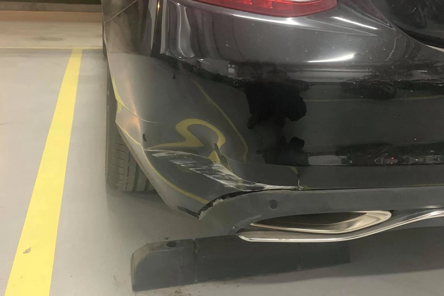 giu xe o trung tam,  xe hoi,  bai do xe o trung tam TP.HCM anh 3