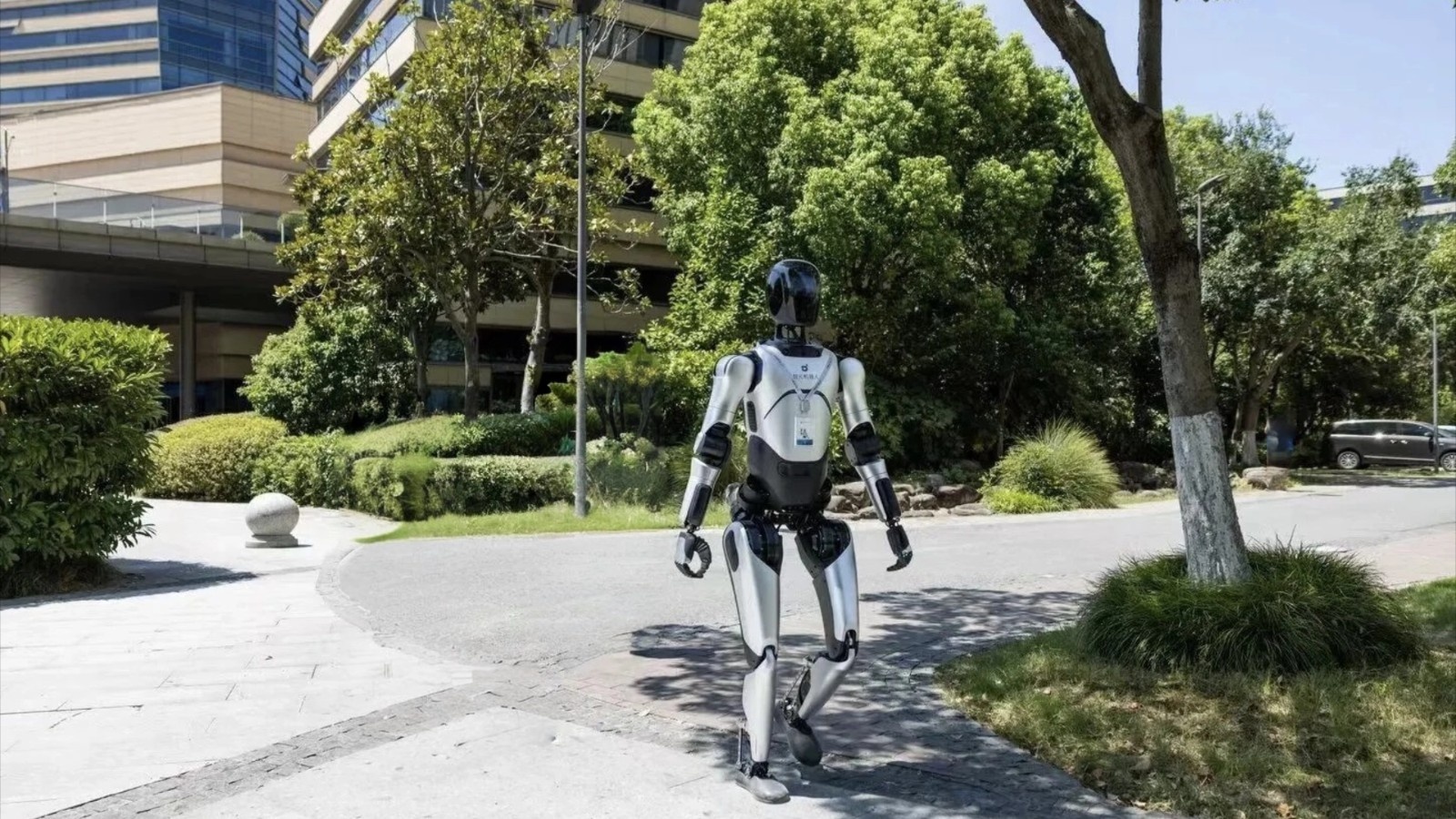 Robot Trung Quốc tiến quá nhanh, người Mỹ phải sang tận nơi thăm dò