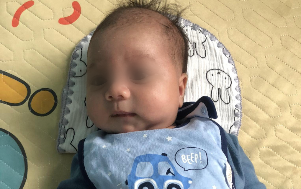 Tre mac Covid-19 mat ngu vi kieng tam anh 1