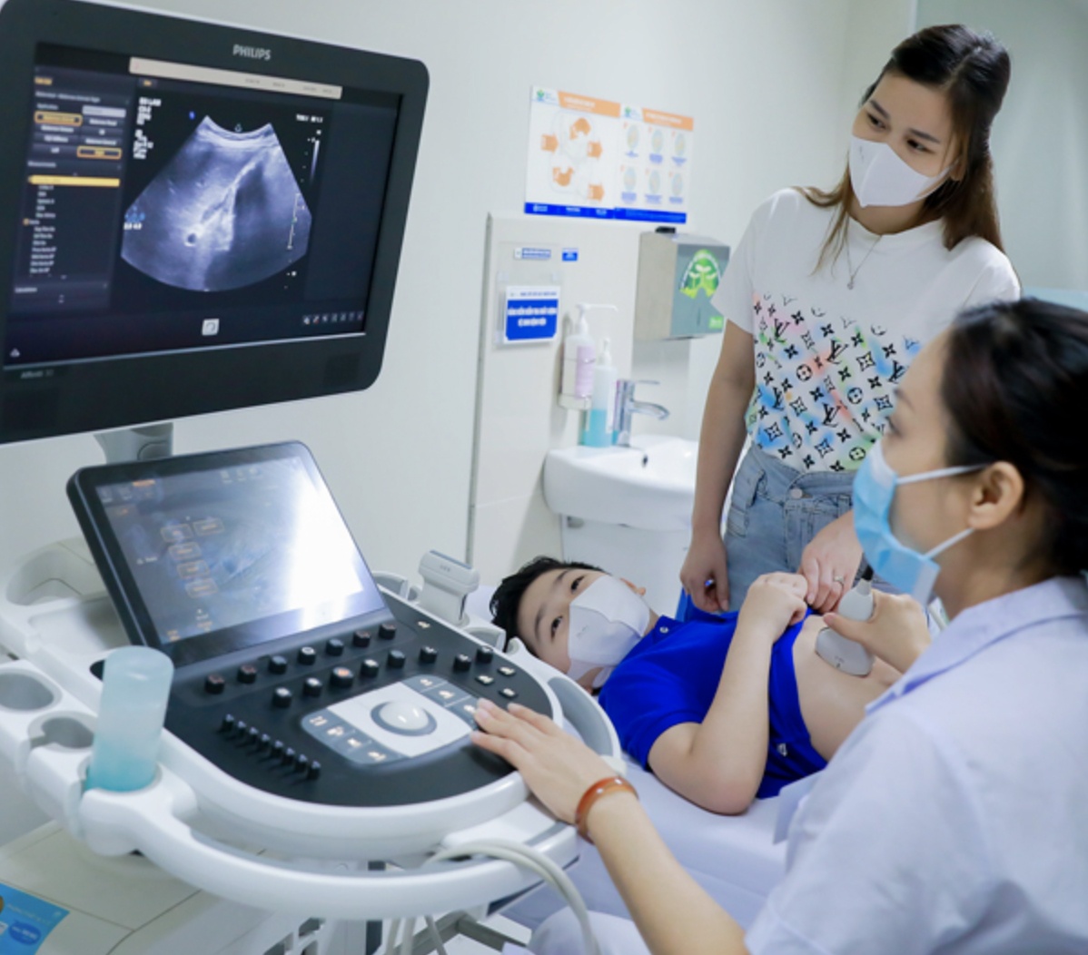 Kham lai sau mac Covid-19 anh 1