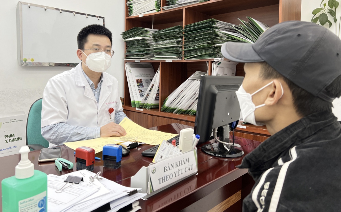 Nguoi ghep tang nen kham hau Covid-19 som hinh anh