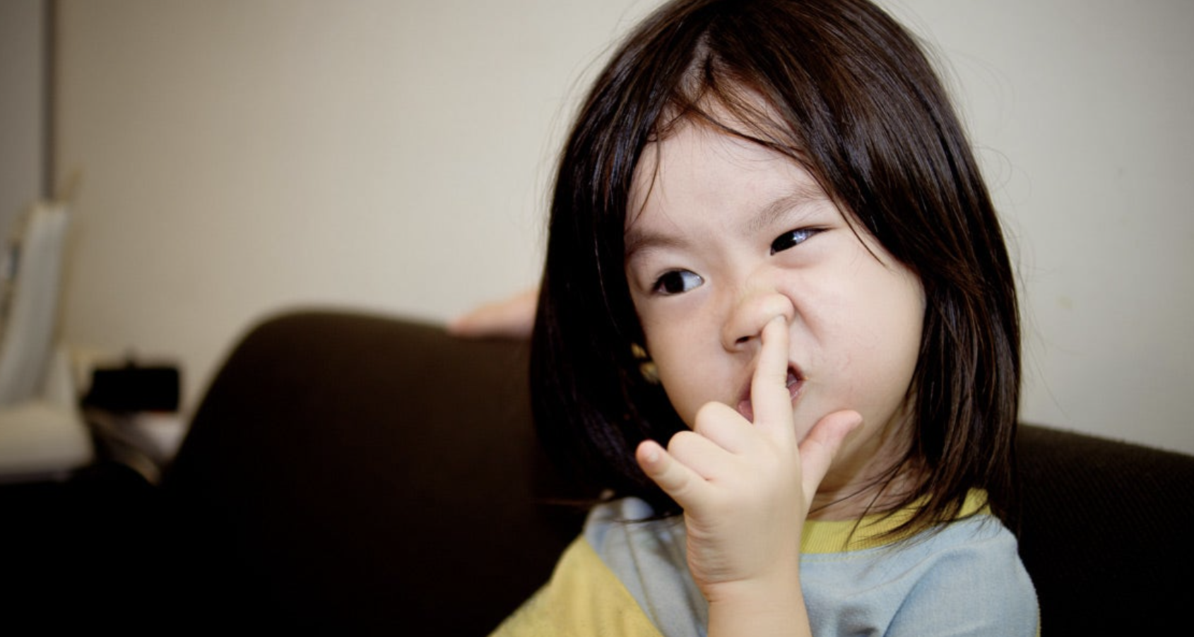 Benh tu thoi quen ngoay mui anh 1