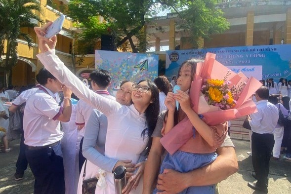 Tam thiep dac biet va loi nhan cua co hieu truong hinh anh