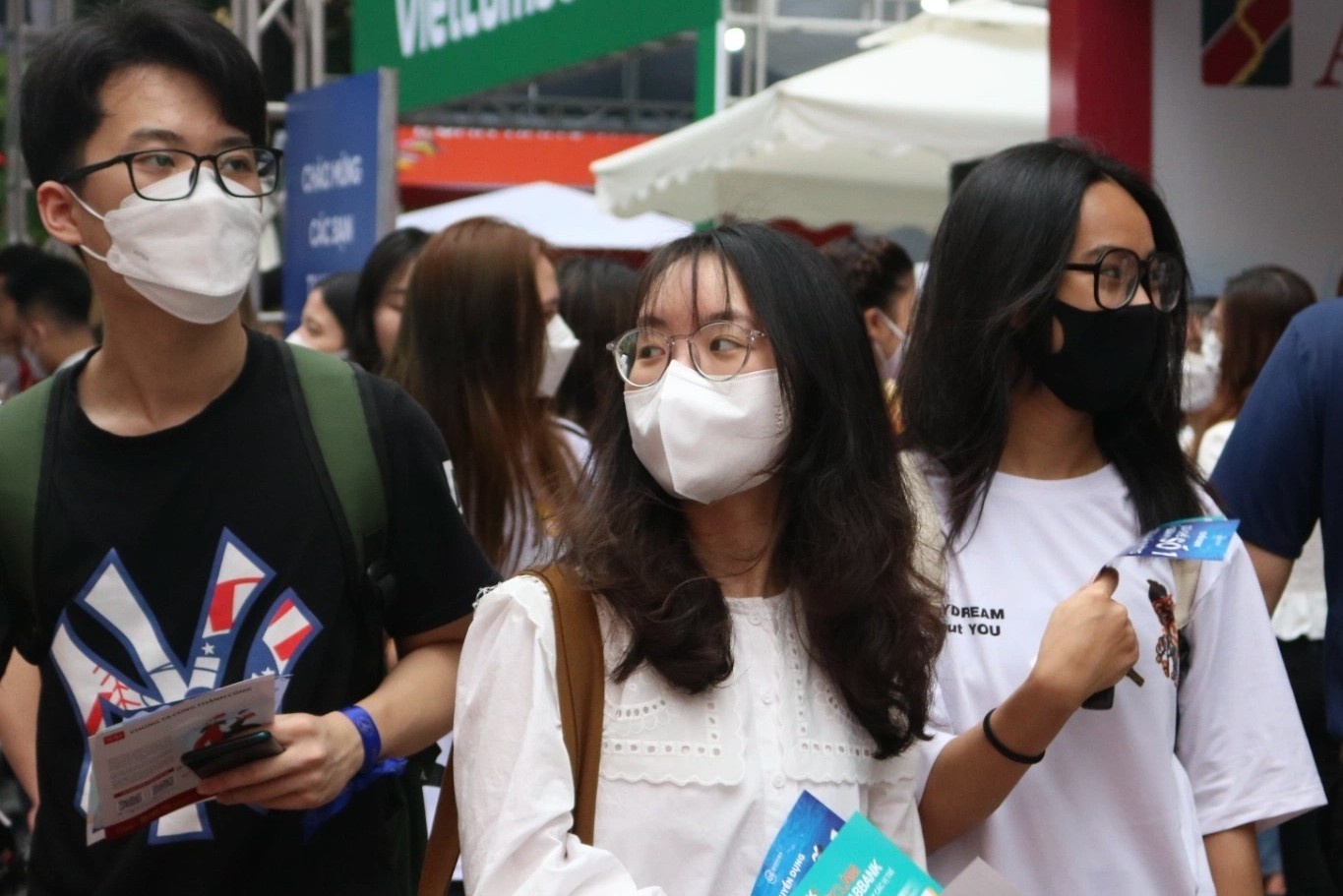 Ra truong 5 nam van chap nhan muc luong duoi 10 trieu dong hinh anh