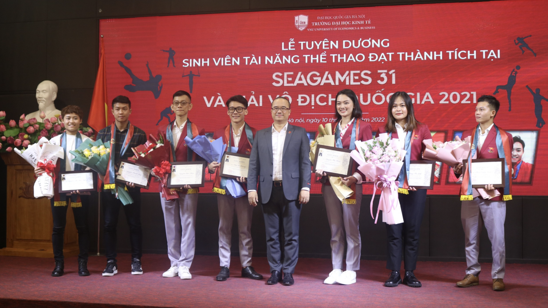 Nam than the duc dung cu anh 2