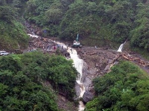 Thu tuong ra cong dien ung pho mua lu o mien Bac hinh anh