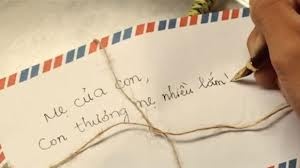 La thu gui nguoi me o que khien dan mang rot nuoc mat hinh anh