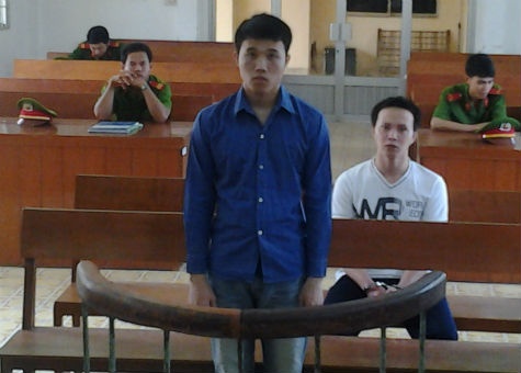 Trai hien lanh vuong lao ly vi nguoi yeu 14 tuoi hinh anh