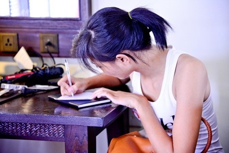 Thu gui Bo truong giao duc... vai chuc nam sau hinh anh