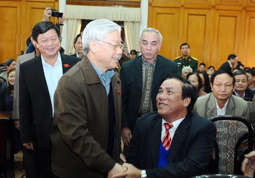 Tong bi thu: 'Sap xu tham nhung lon, ba con hay cho xem' hinh anh