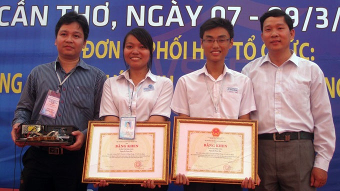 Che tao may de giup cac ban khiem thi hinh anh