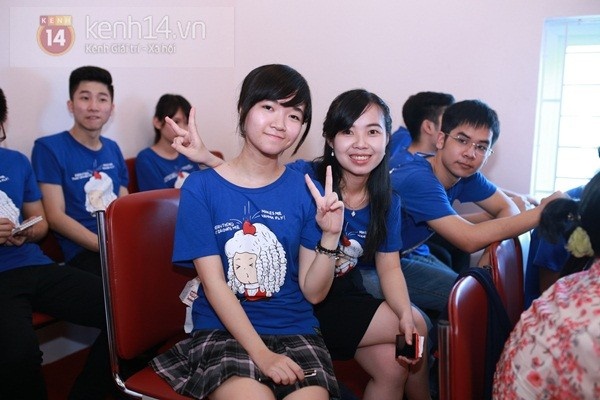 Ngoài áo đồng phục, học sinh của trường mặc đồ khá tự do.