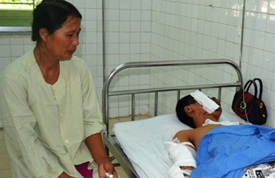 Truoc ky thi DH dot 2: Nam sinh bi tat axit, nu sinh tu vong hinh anh