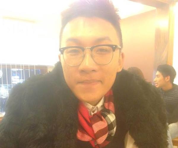 Ong chu 9X bi lua khi ban thuc an nhanh qua mang hinh anh