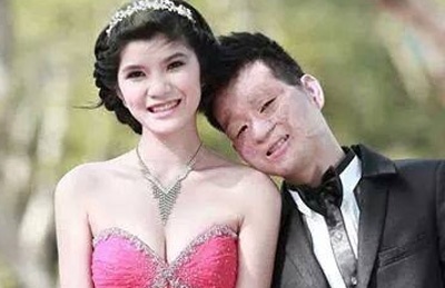 Anh cuoi cap doi tinh khong tuong chan dong mang Viet hinh anh