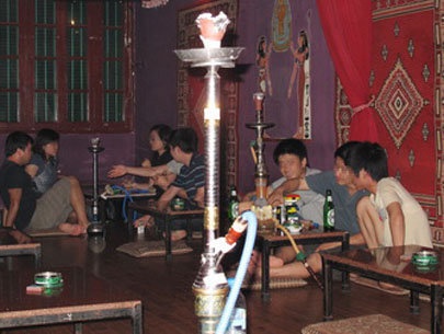 Giới trẻ Hà thành hút shisha.