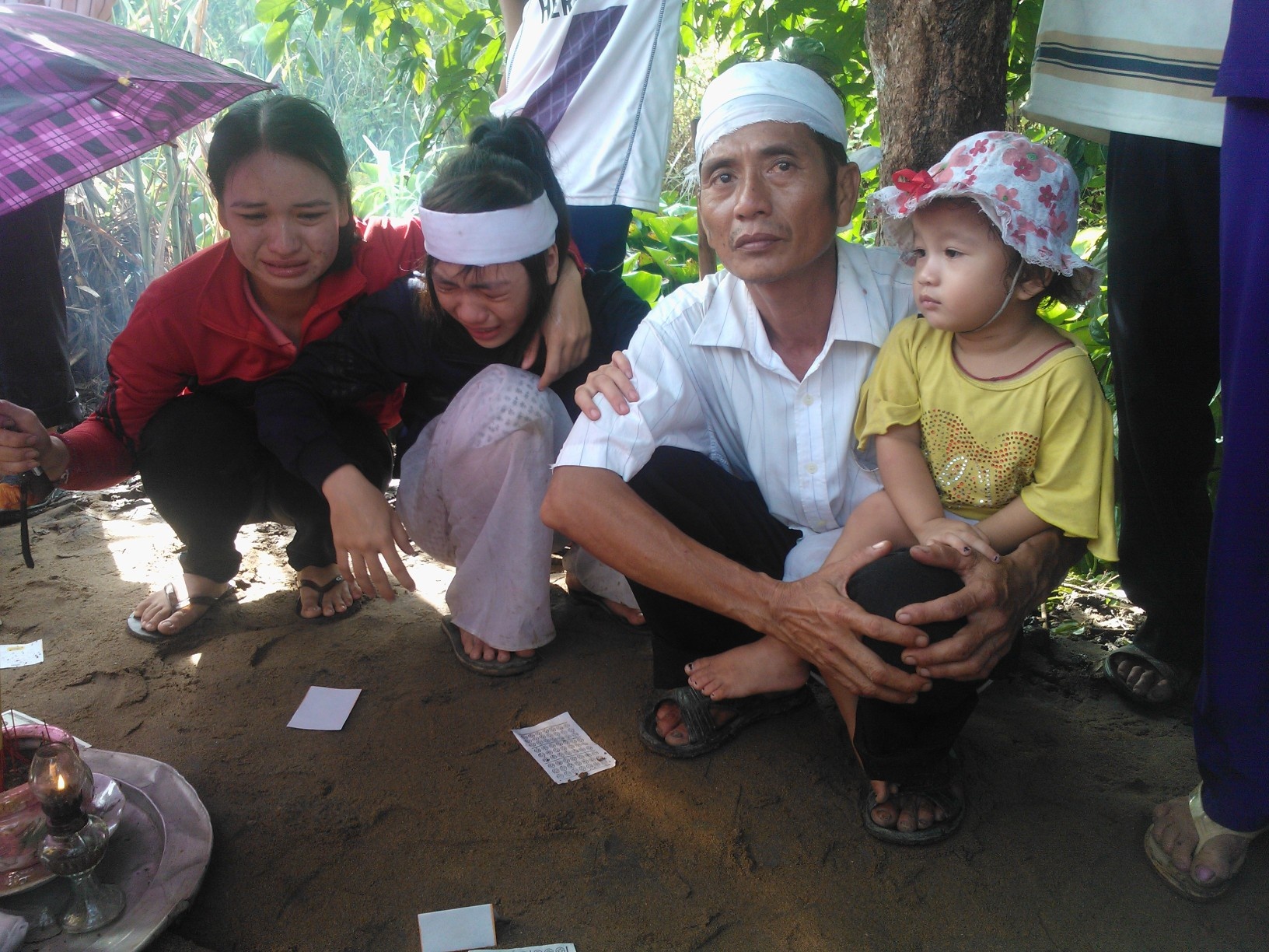 Dam tang lang le cua me con san phu chet o benh vien hinh anh