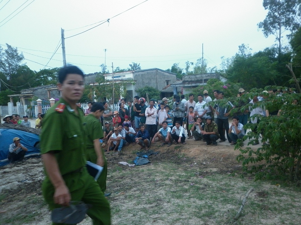 Ve nha me de, vo 20 tuoi bi chong dam chet hinh anh