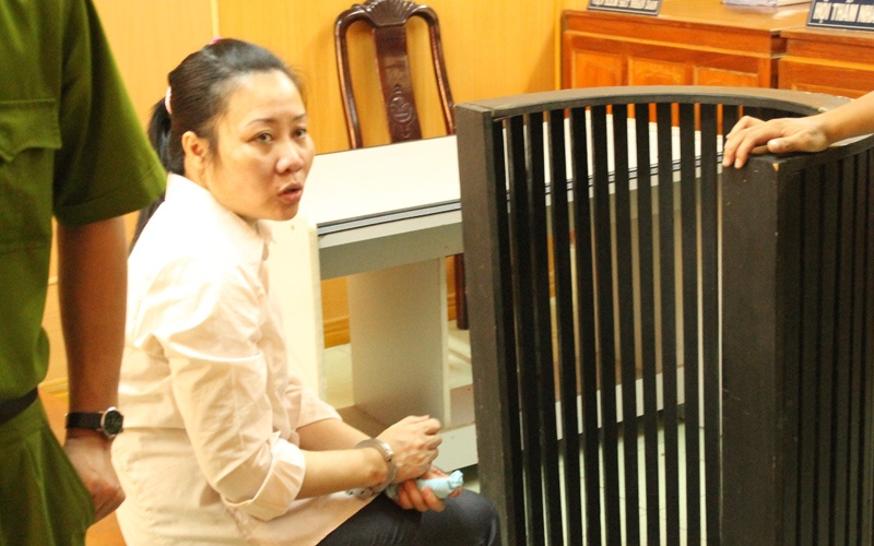 Ba trum ma tuy ngat xiu tai toa hinh anh