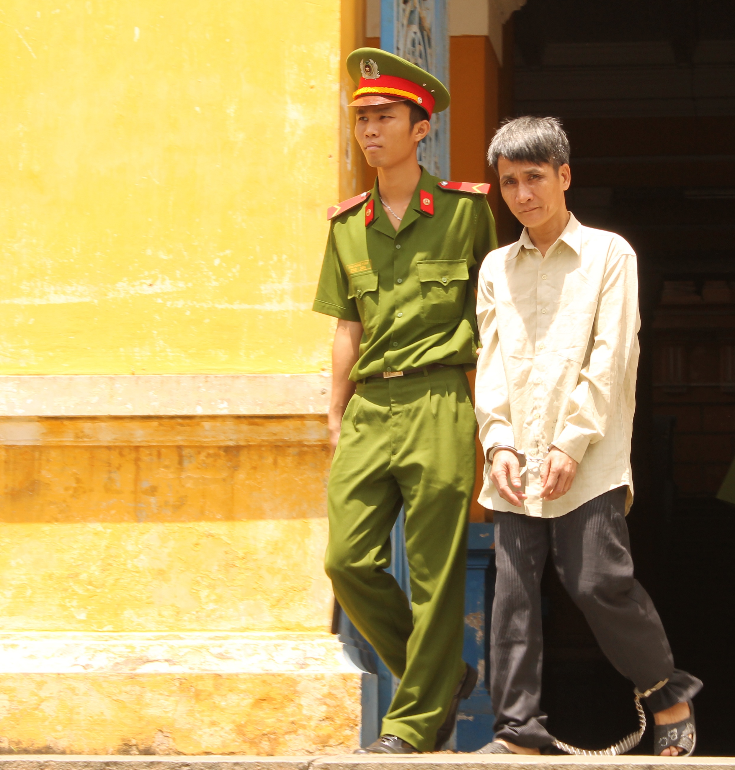 Dau long nhung vu an nghich tu giet cha me hinh anh