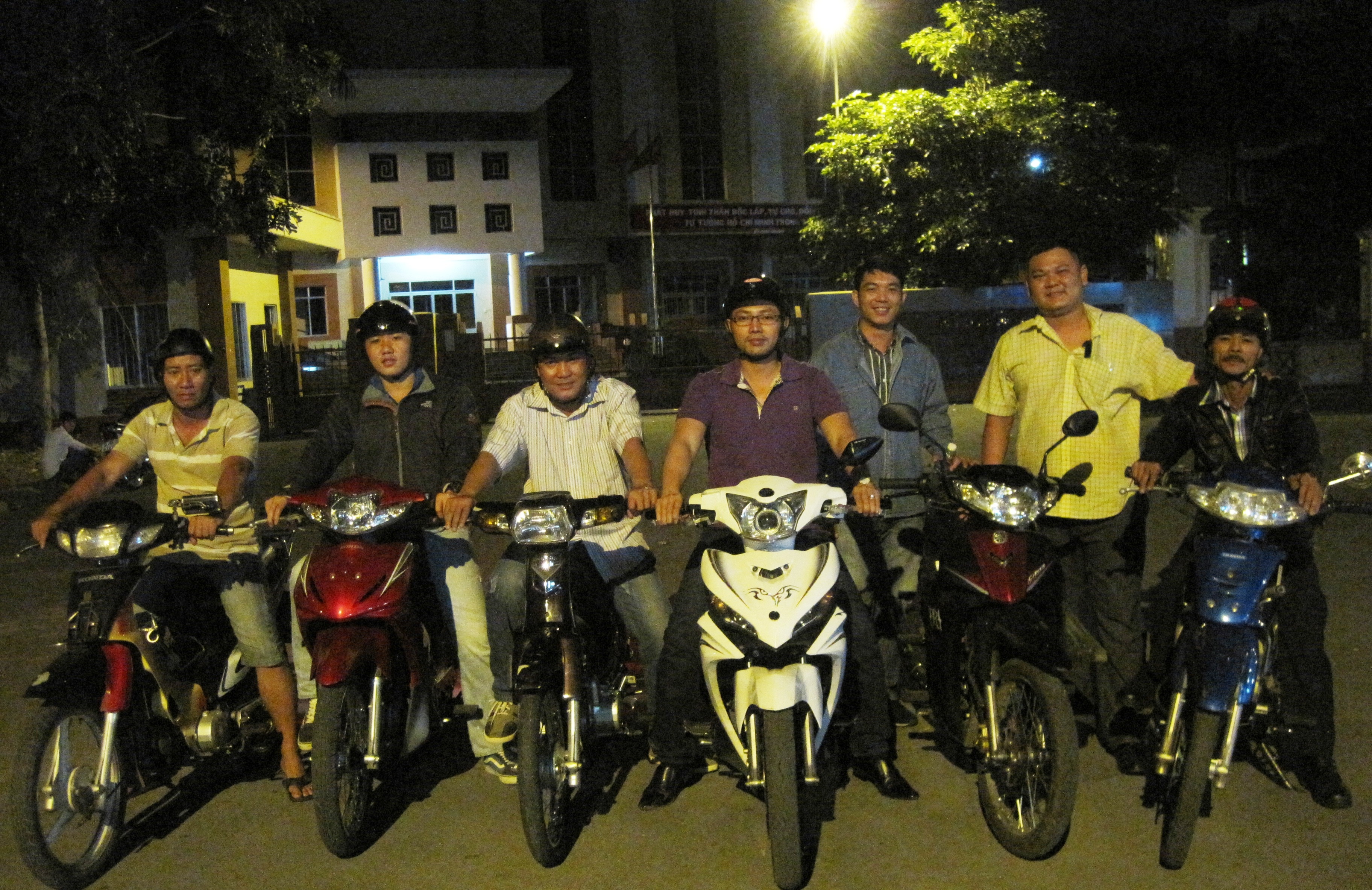 Mot dem di bat cuop cung ‘hiep si’ Sai Gon hinh anh